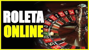 Multiple players seated at gacortoto Domino QQ table with banker position highlighted
